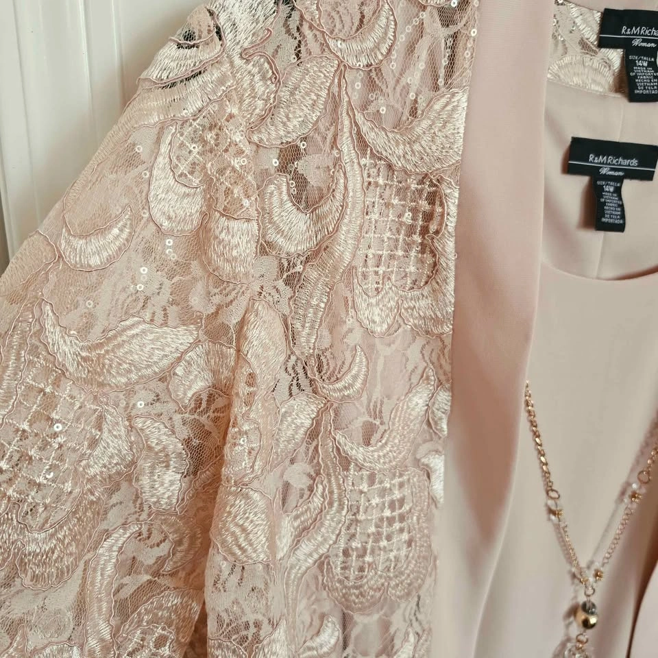 Soft blush pink dress with floral lace jacket and necklace- size - photo 2