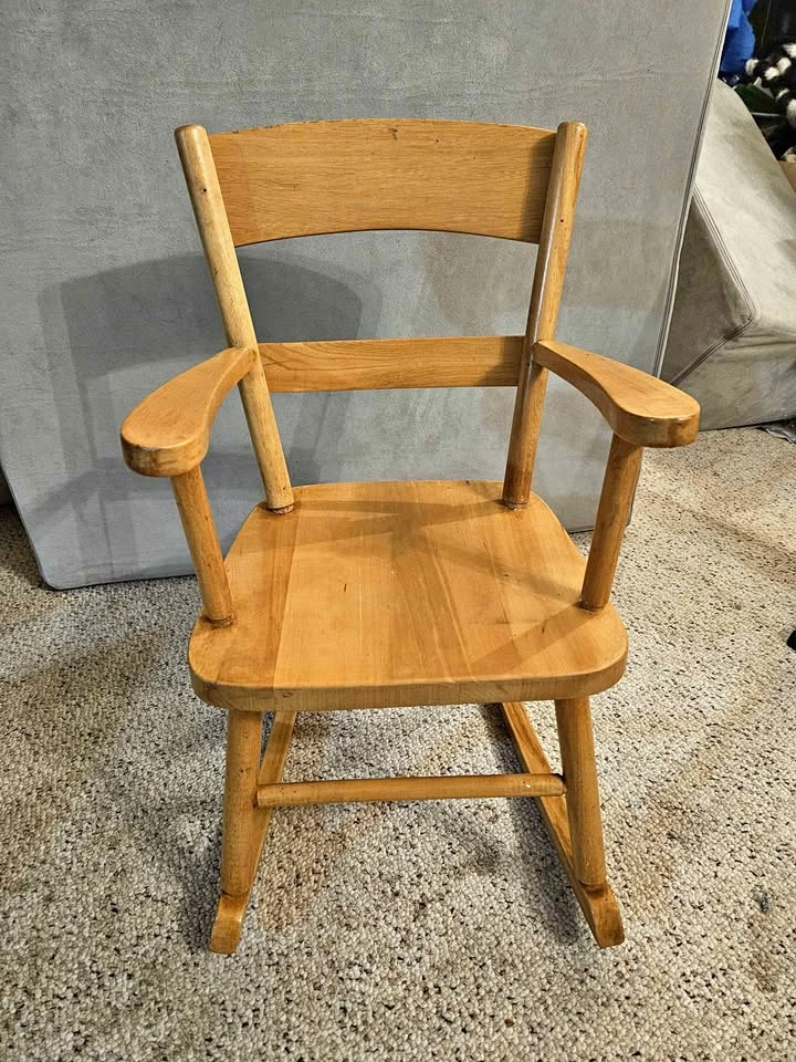 Kids rocking chair