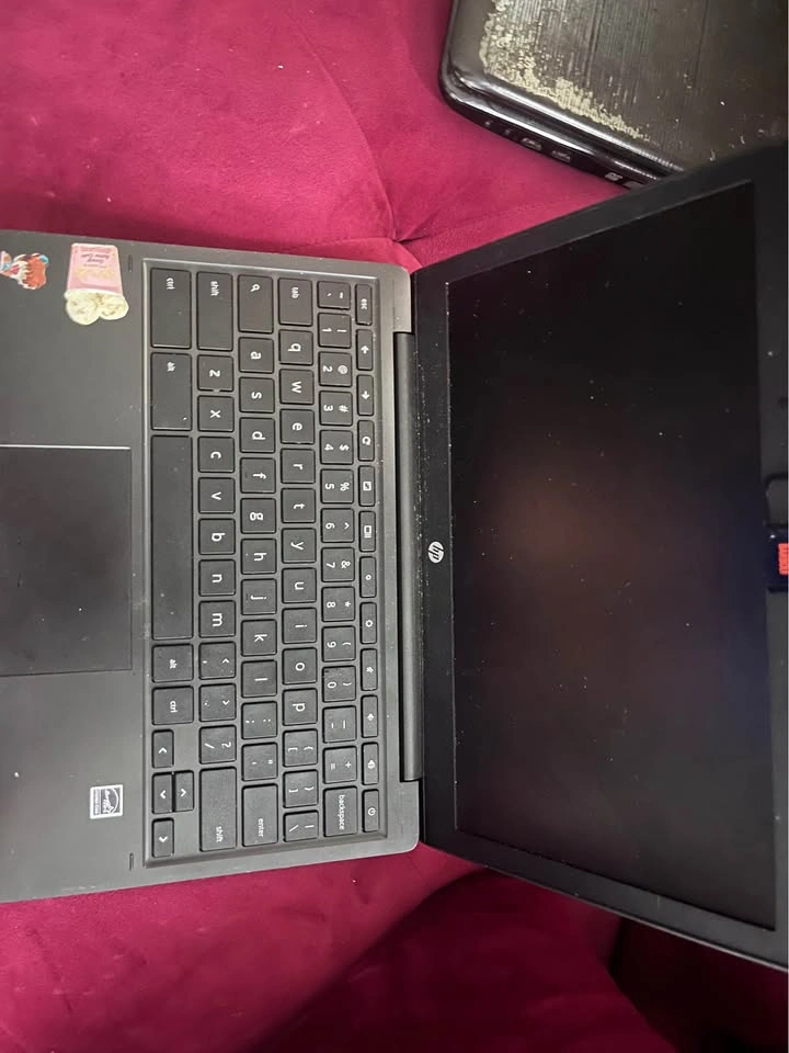 Junked Computers - photo 3