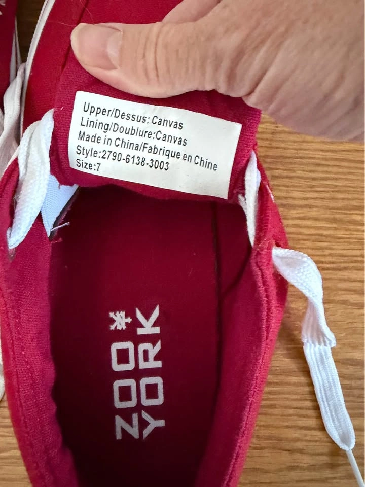 Zoo York Red Canvas Shoes Size 7 - photo 2