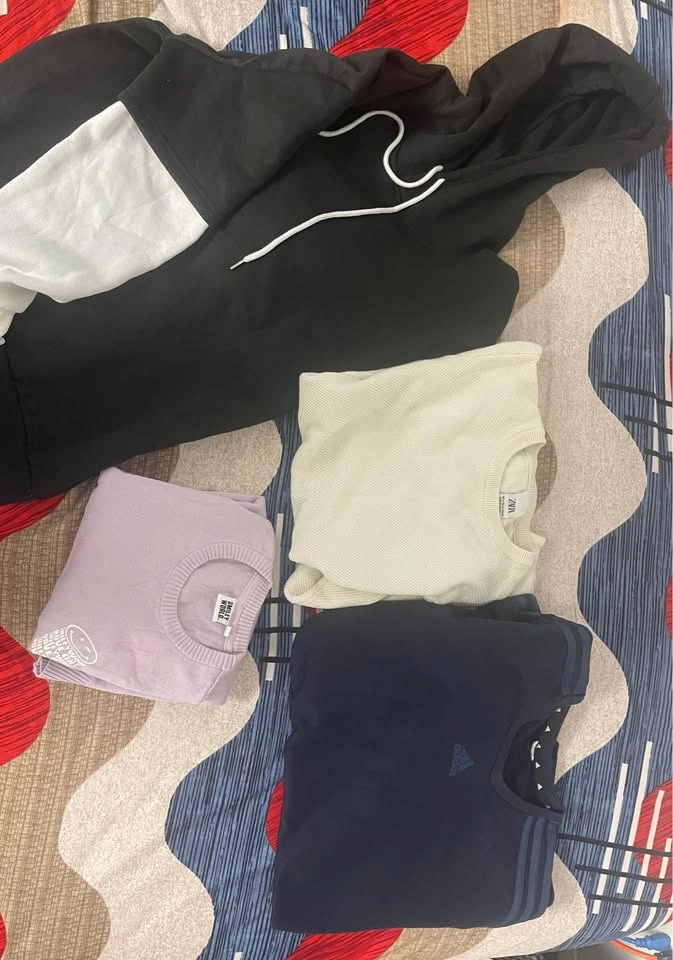 Track pants, sweatshirts & tshirts - photo 2