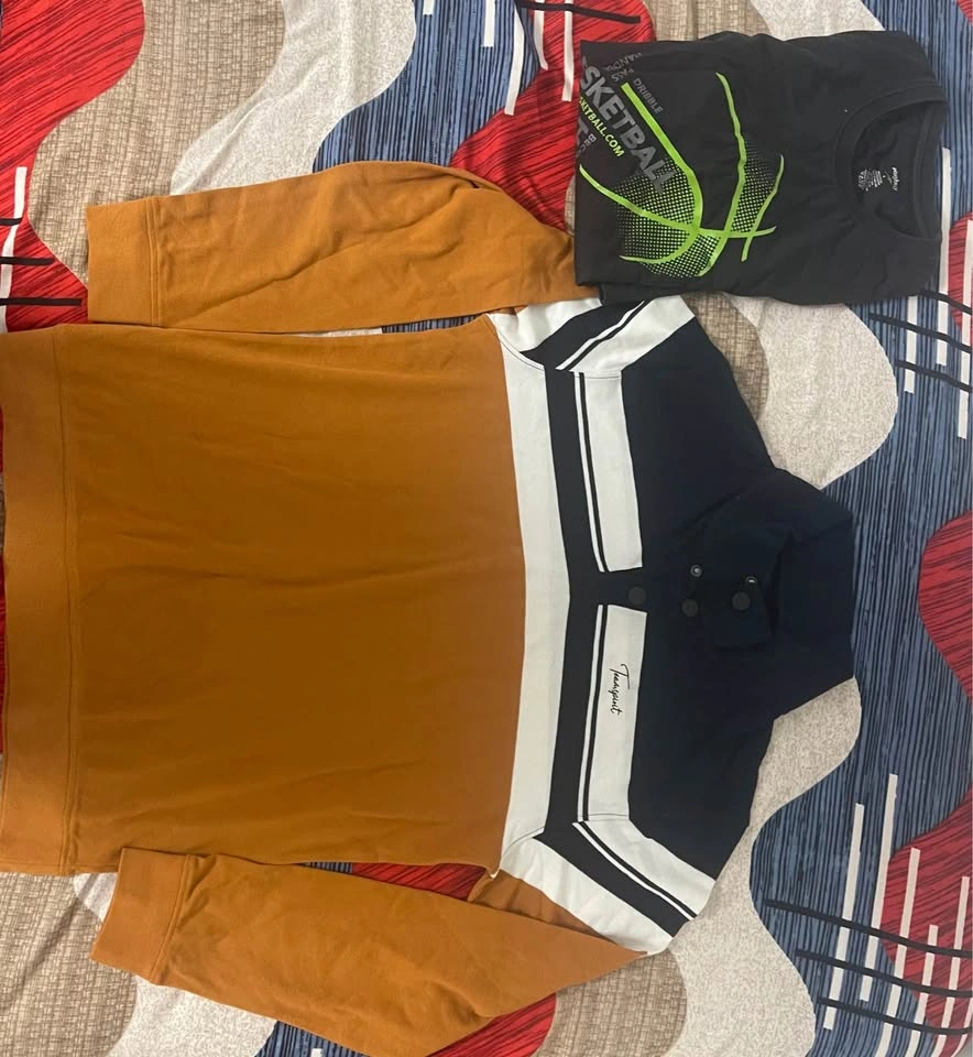Track pants, sweatshirts & tshirts - photo 4