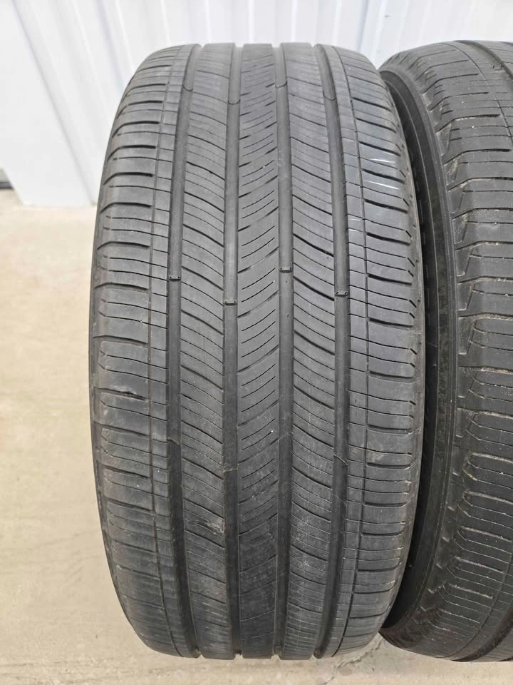 235/55R19 Michelin Primacy Tires - photo 4