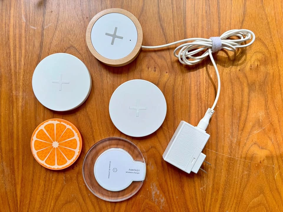 Various Wireless Chargers for cell phones