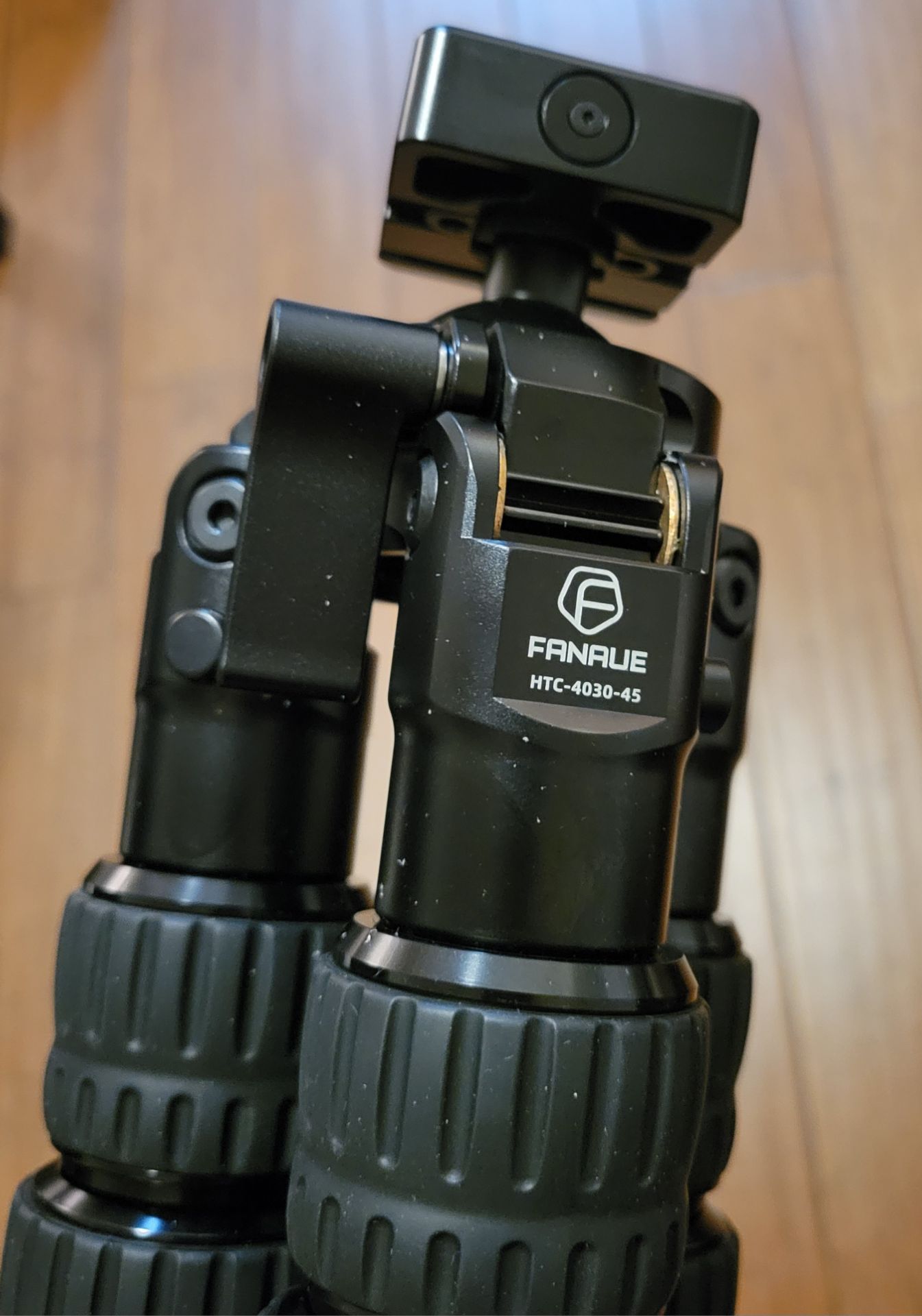 FANAUE Carbon Fiber Tripod for Hunting - photo 5