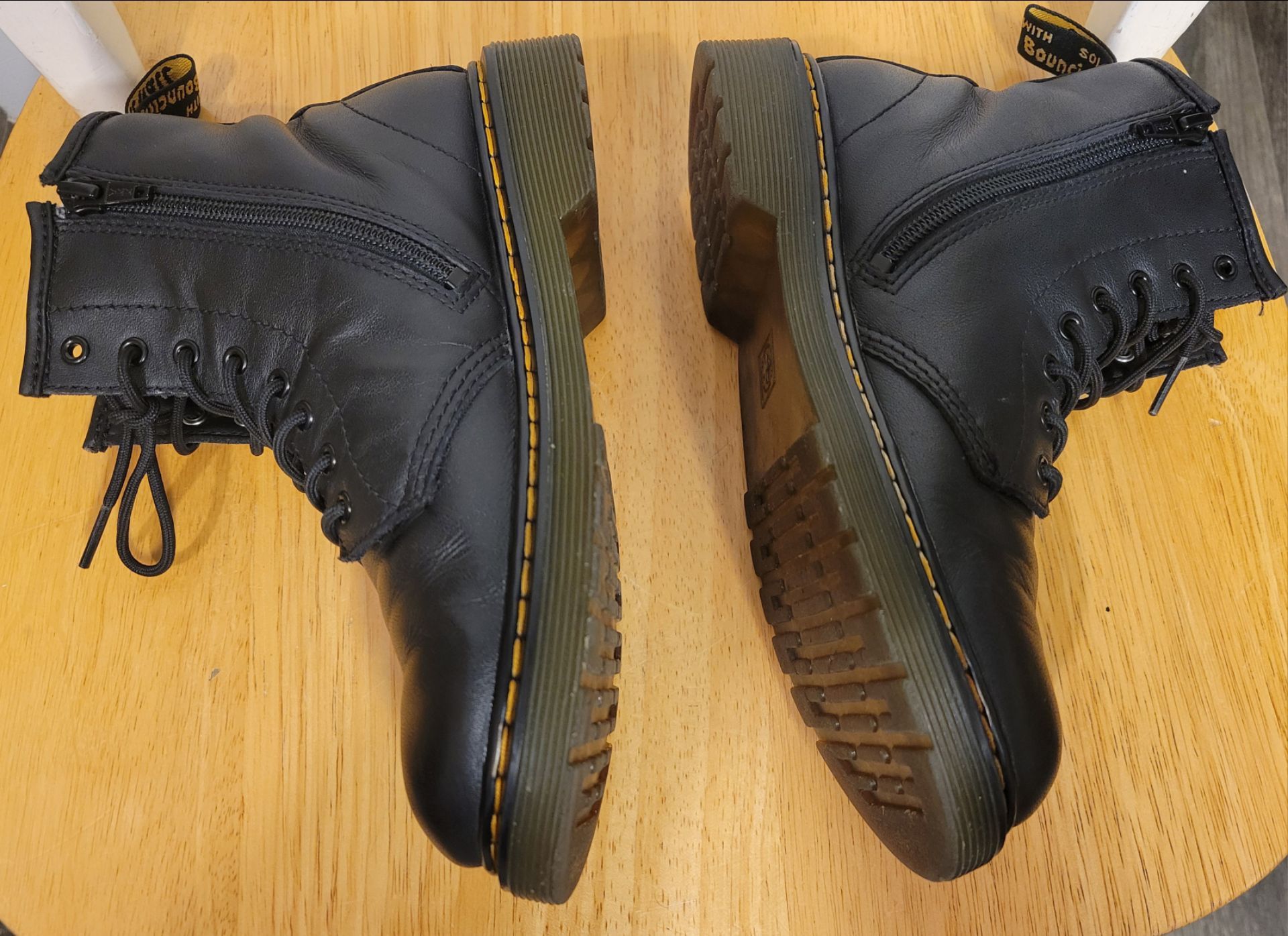 Dr. Martens Women's 1460 Black Leather Boots Size 5 - photo 4