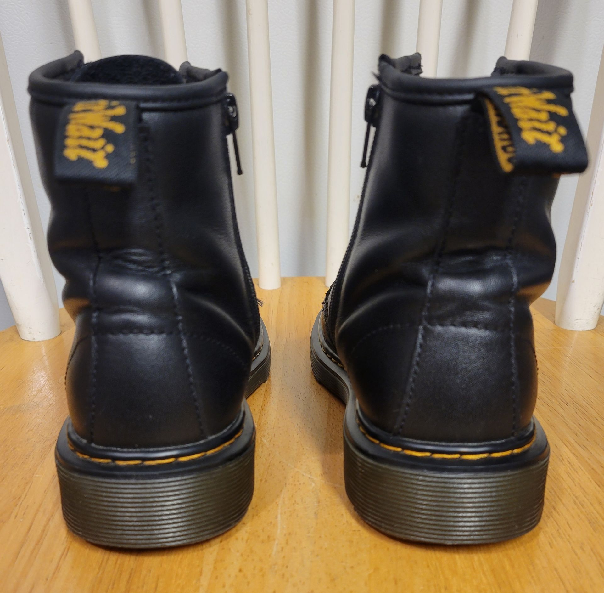 Dr. Martens Women's 1460 Black Leather Boots Size 5 - photo 5