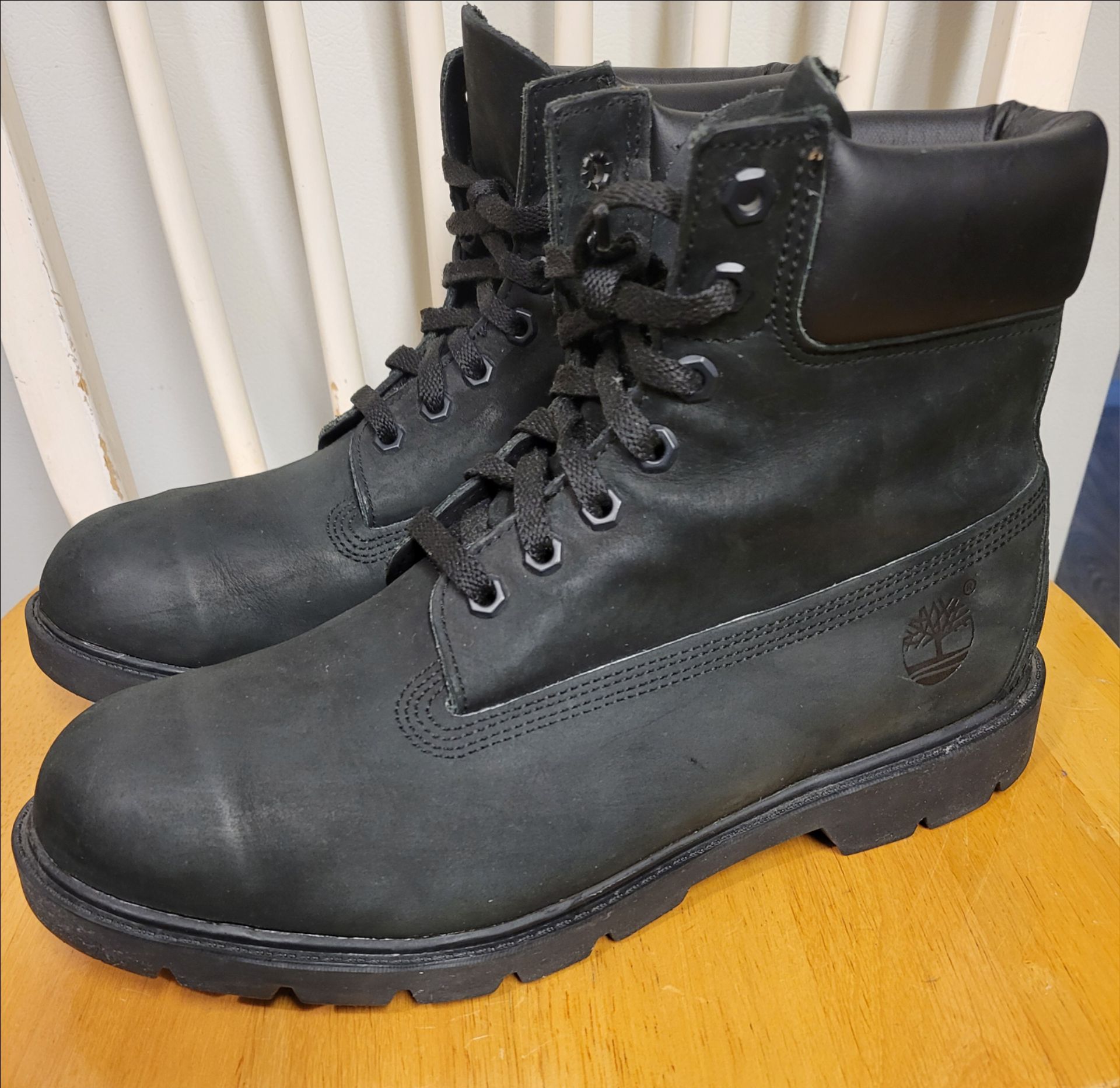 Men's Timberland Classic 6-Inch Black Waterproof Boots Size 10.5 - photo 2