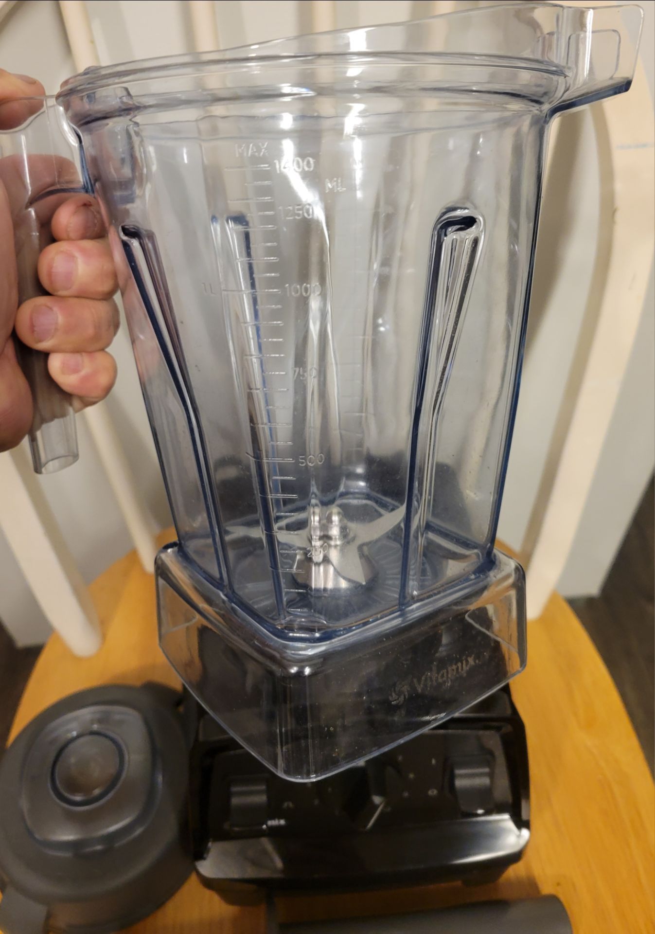 NEW Vitamix Black Blender VM0197 - photo 3