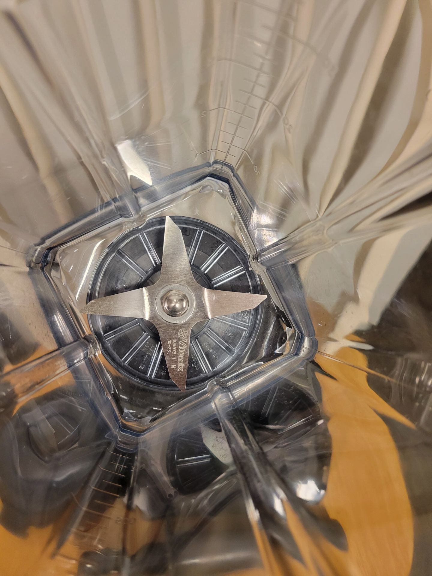 NEW Vitamix Black Blender VM0197 - photo 4