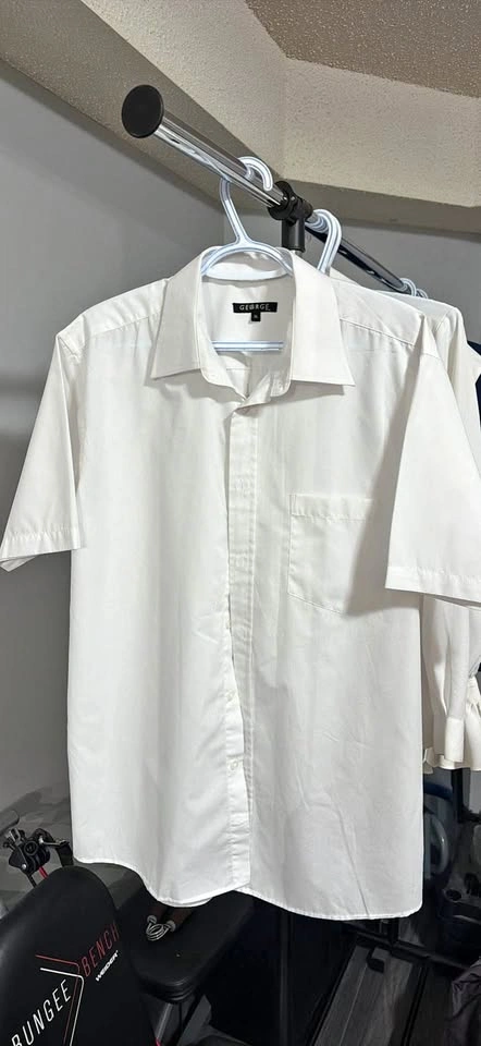 GEORGE white short sleeve button up shirt