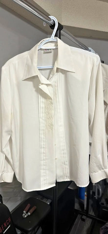 SMW Style My Way white embroidered pleated blouse