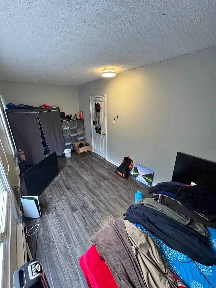 Private room for rent