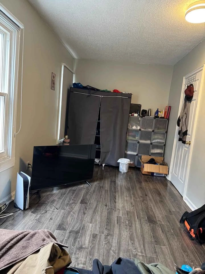 Private room for rent - photo 2