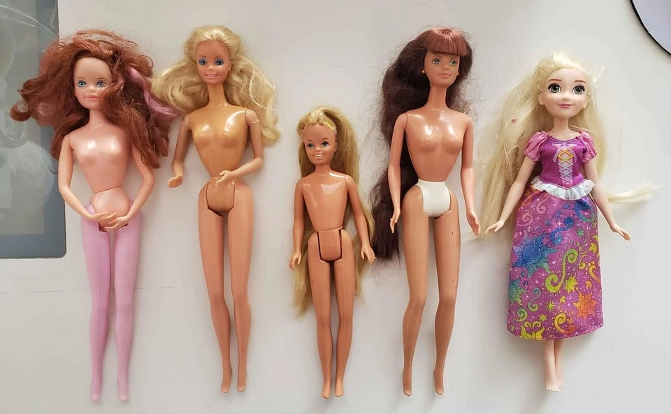 Vintage Barbie and other dolls and clothing-1984 Tropical Skippe