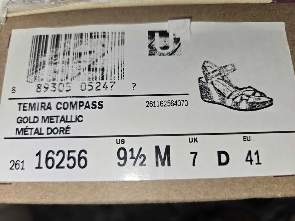 NEW in Box Clarks Temira Compass Gold Metallic Leather Wedge San - photo 4
