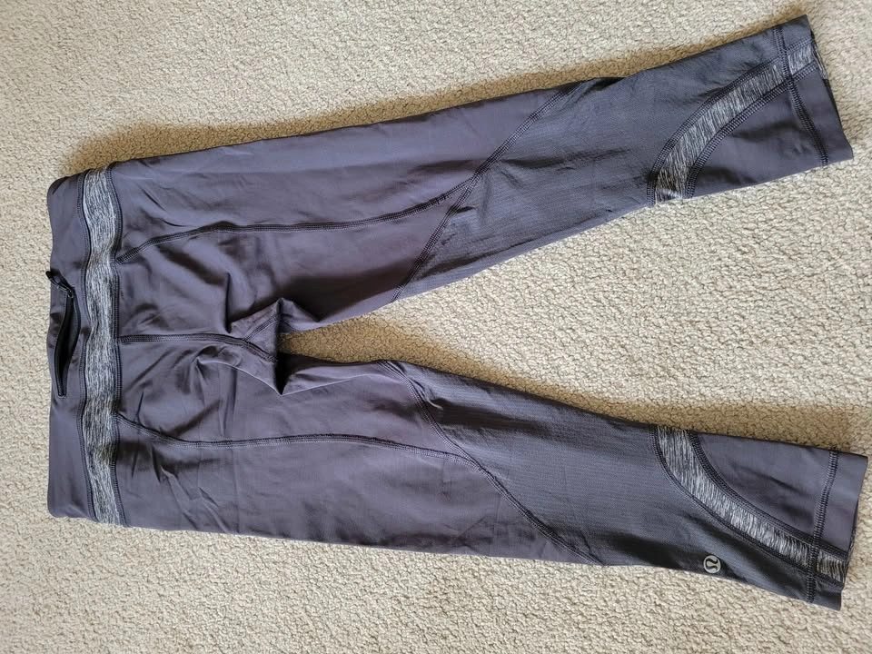 Lululemon lot - photo 5
