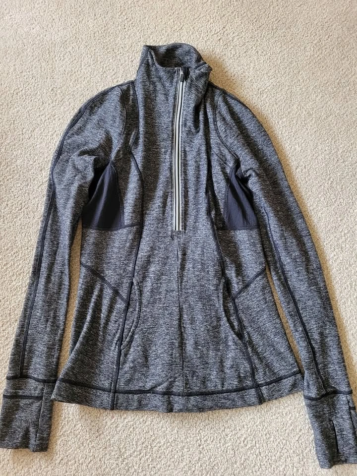 Lululemon lot - photo 5