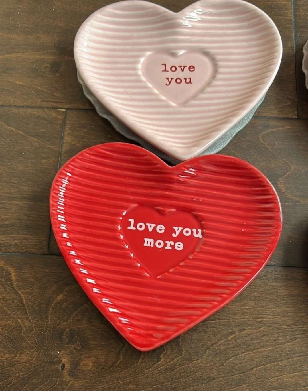 4pc Petal & Pearl Valentines Conversation Heart Appetizer Plates - photo 2