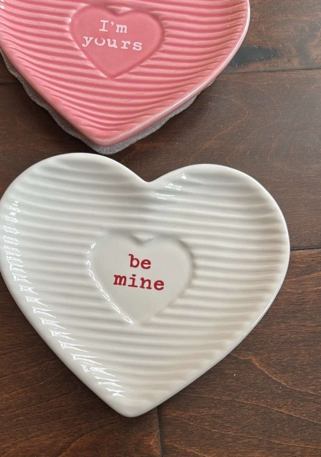 4pc Petal & Pearl Valentines Conversation Heart Appetizer Plates - photo 3