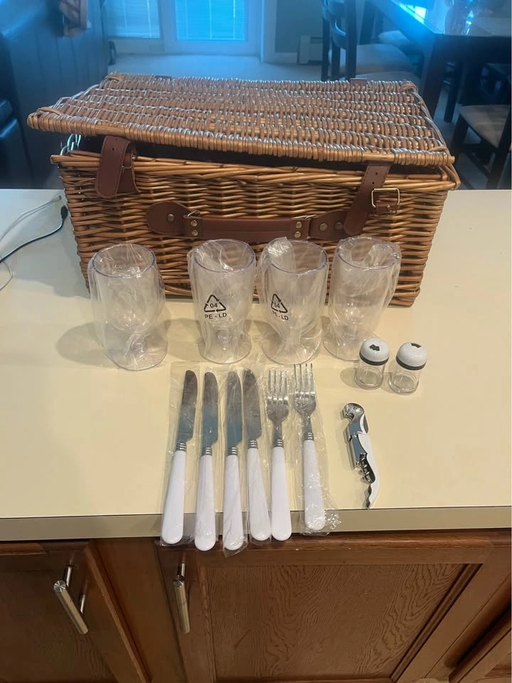 Wood picnic basket - photo 4