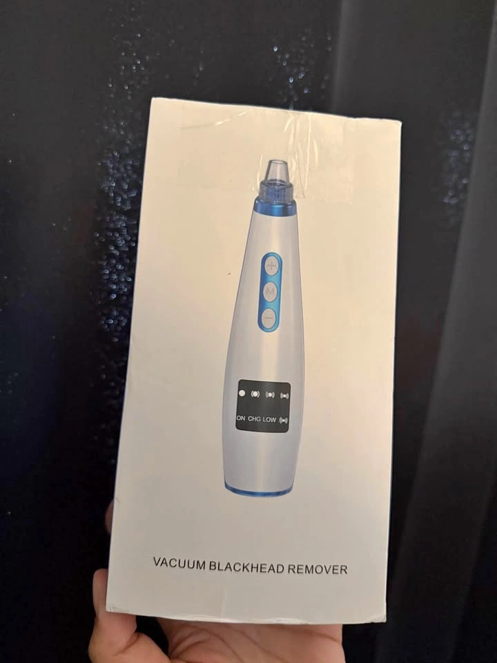 Vacuum Blackhead Remover – Deep Pore Cleansing Device -brand new