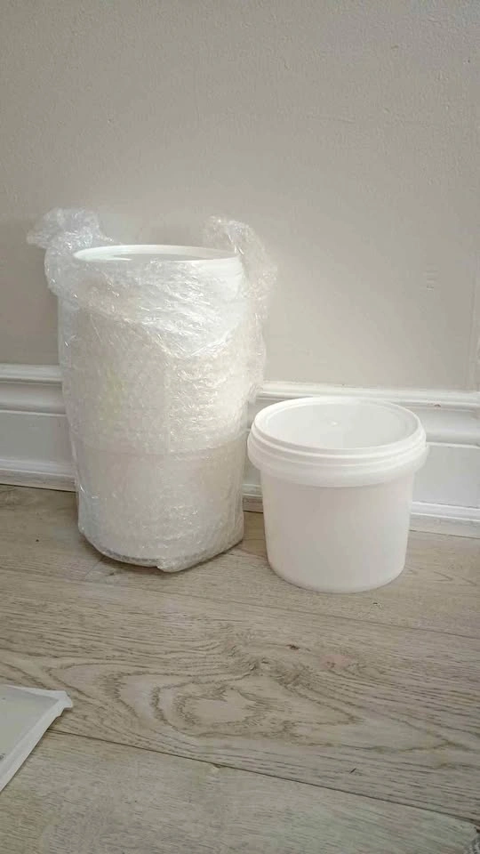 White Plastic Storage Buckets with Lids