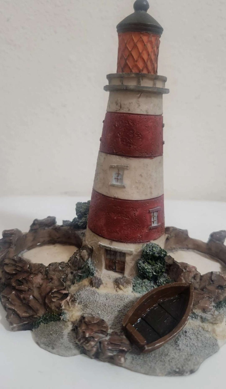 Adorable Cape Hatteras Lighthouse 3 Piece Salt & Pepper Shaker & - photo 2