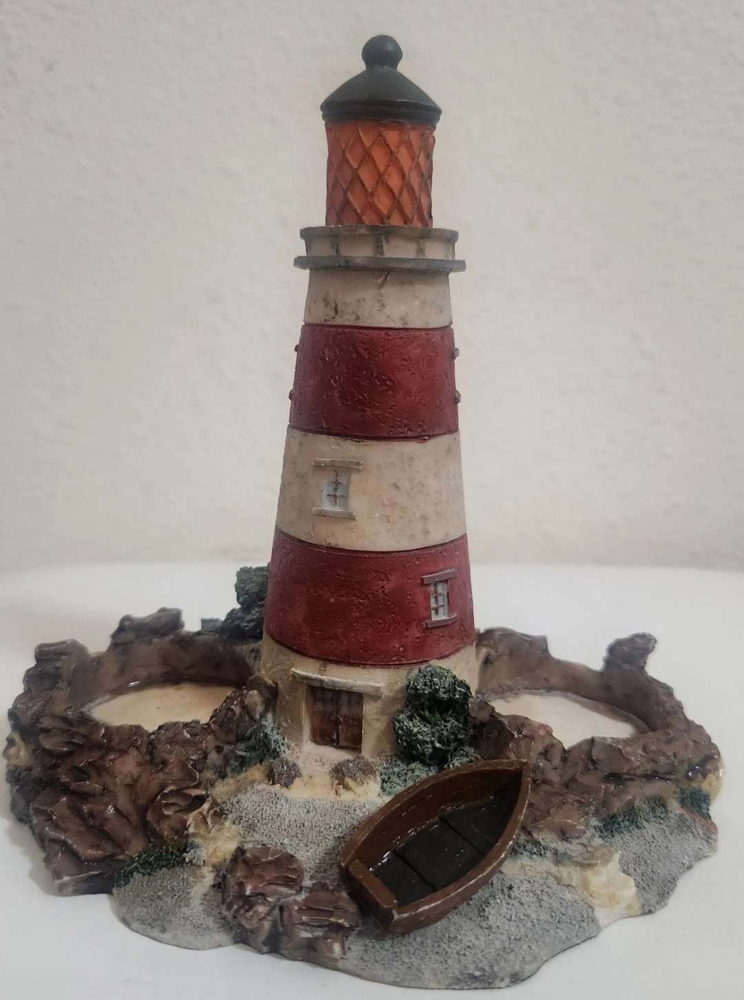 Adorable Cape Hatteras Lighthouse 3 Piece Salt & Pepper Shaker & - photo 3