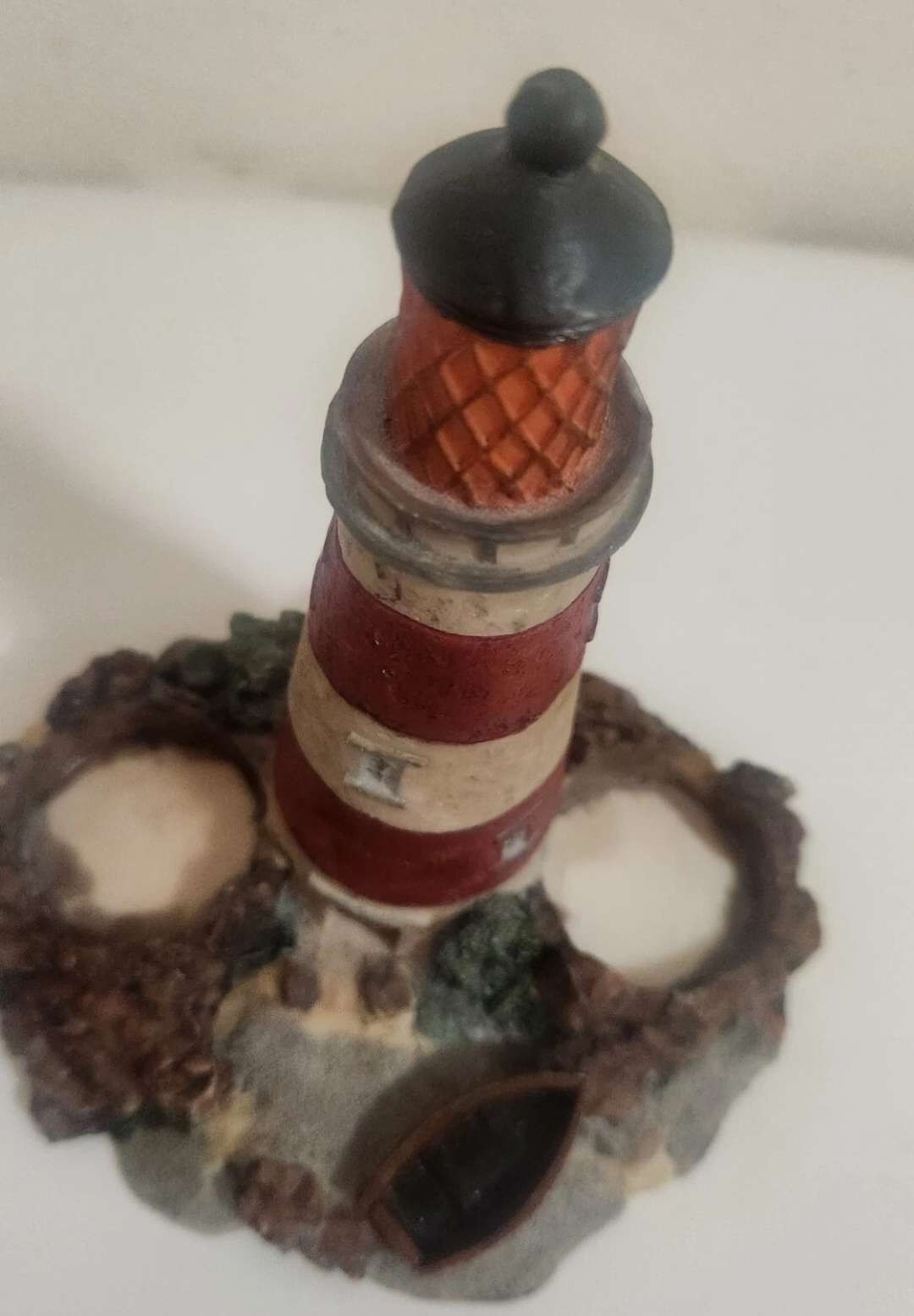 Adorable Cape Hatteras Lighthouse 3 Piece Salt & Pepper Shaker & - photo 4