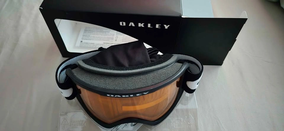 Oakley Snow Goggles Style 7125 - New - photo 2