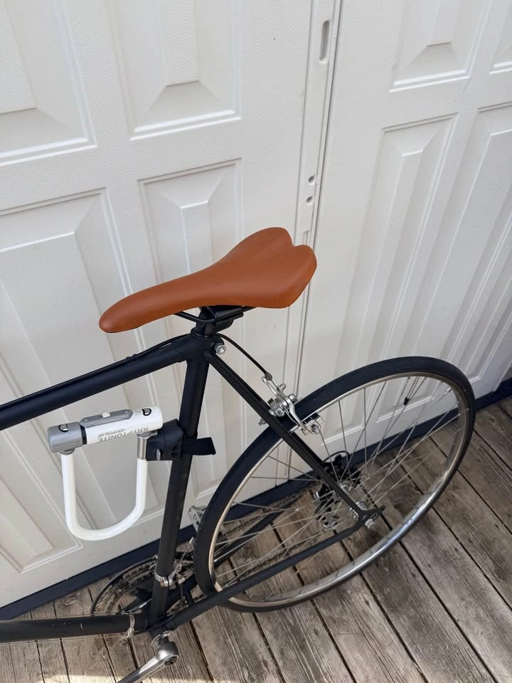 Vintage Road Racing Bike – Restored – 10 Speed – Ready to Ride - photo 4