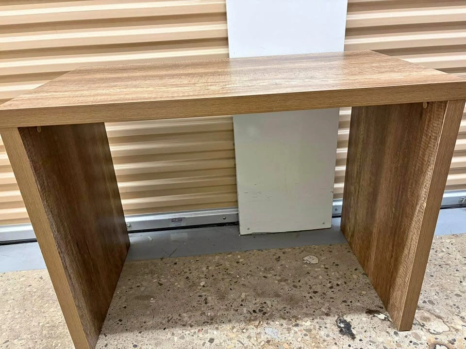 Sturdy, simple light weight desk!