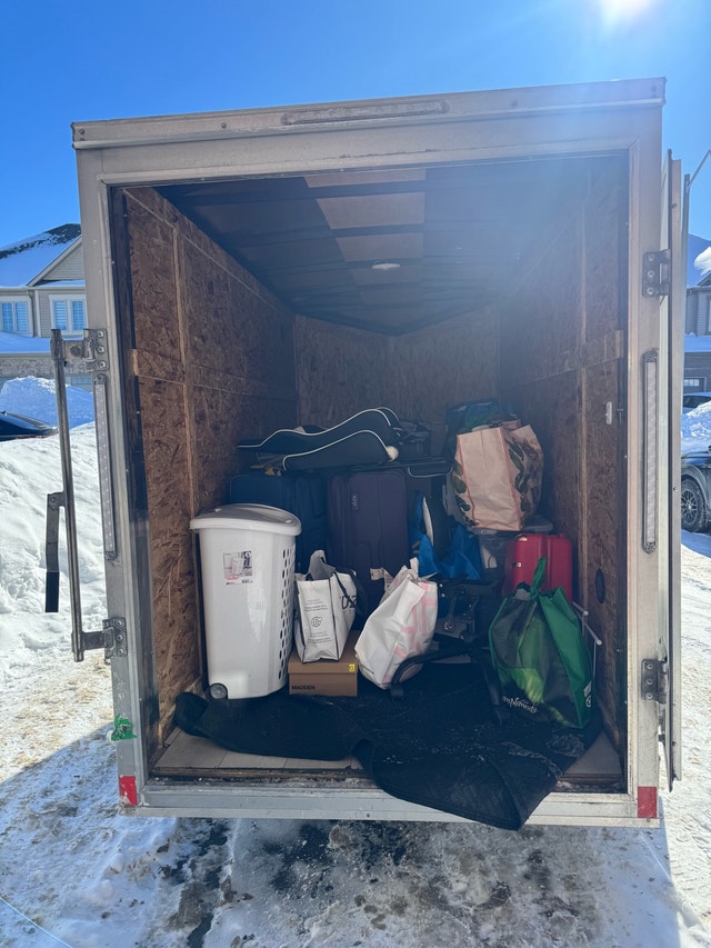moving truck and delivery