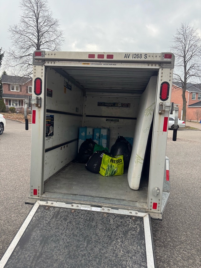 moving truck and delivery - photo 3