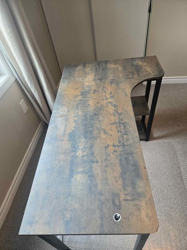 Office Table - photo 3