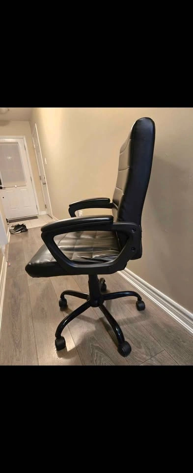 Office Chair - photo 2