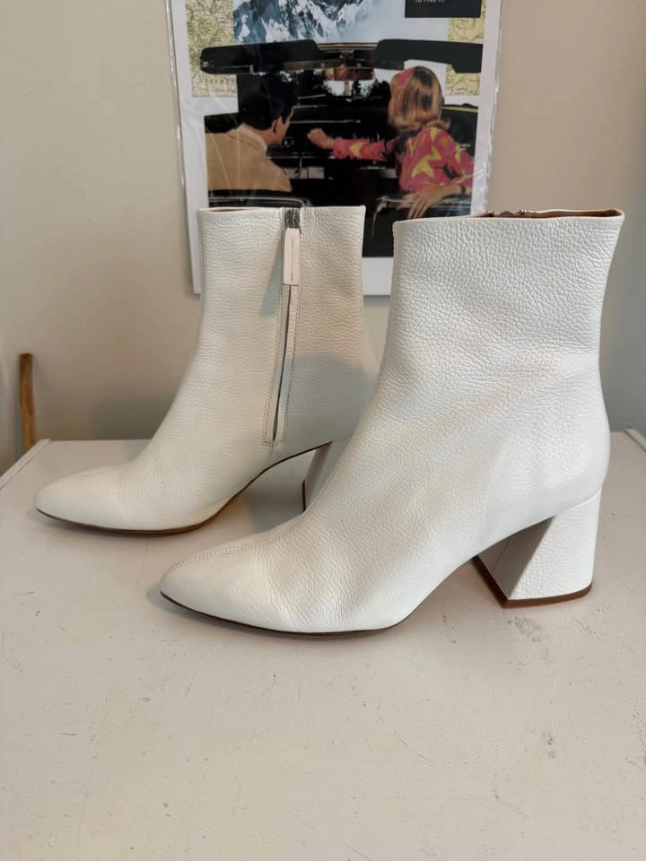 White Leather Pointed Toe Heel Boots - Women's Size 11 - photo 2