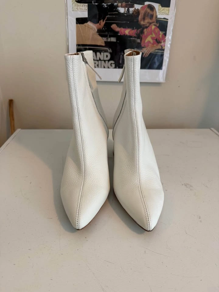 White Leather Pointed Toe Heel Boots - Women's Size 11 - photo 3