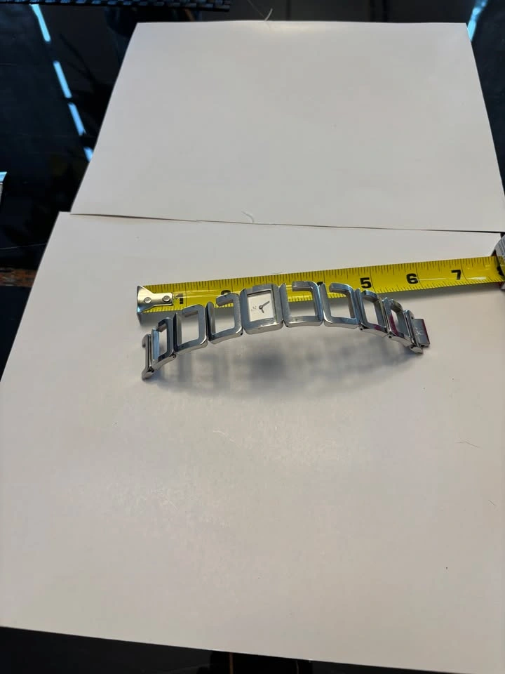 Vintage Silver Guess Watch - photo 2