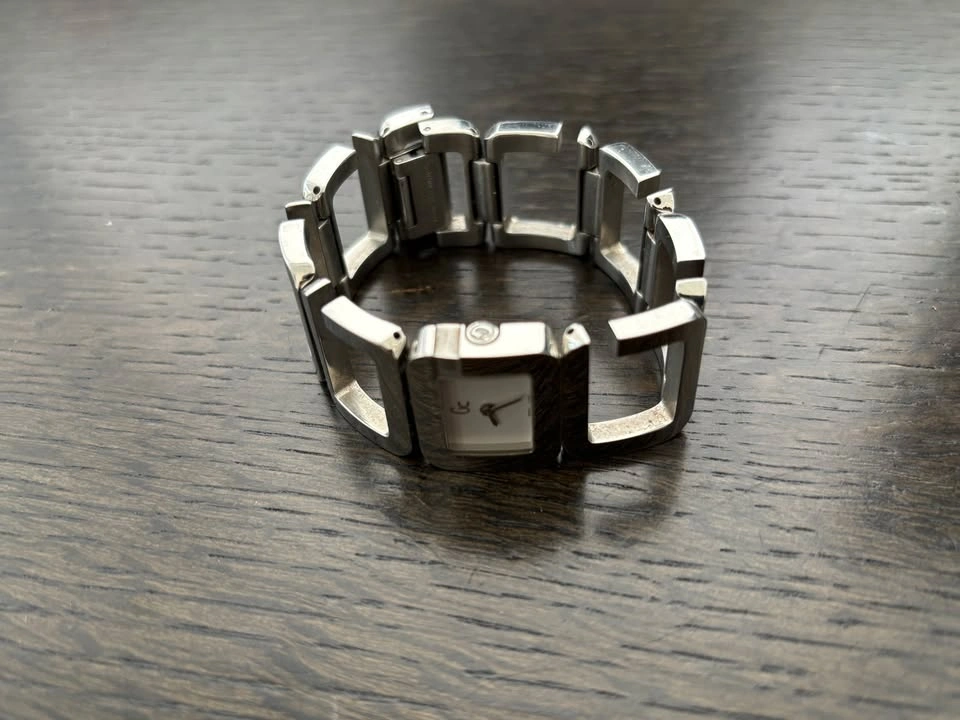 Vintage Silver Guess Watch - photo 4