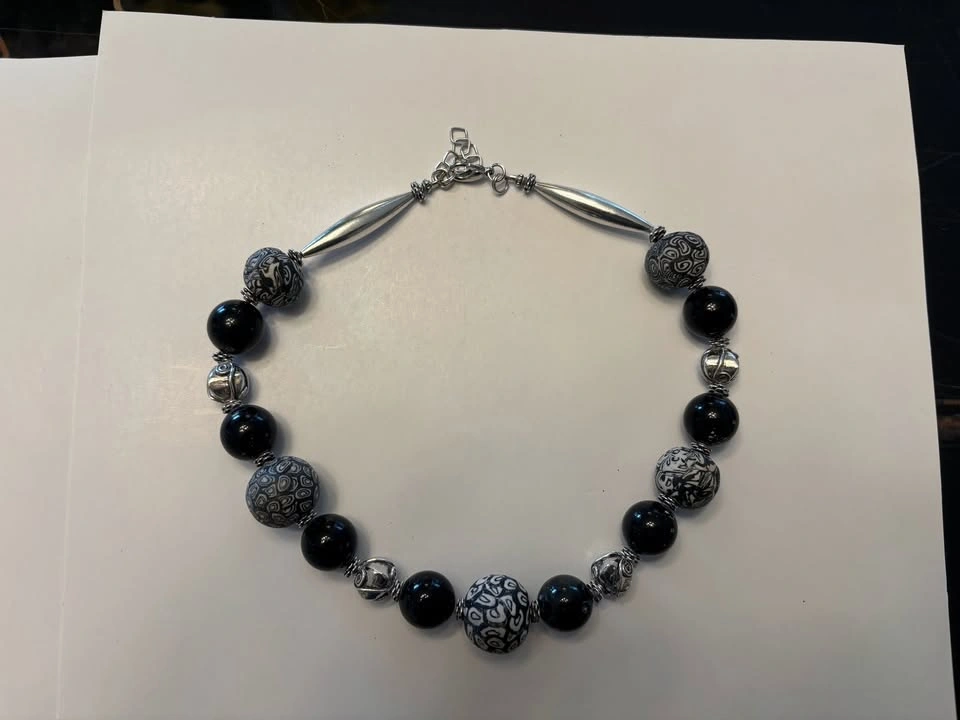 Black and silver Bead Necklace - photo 2