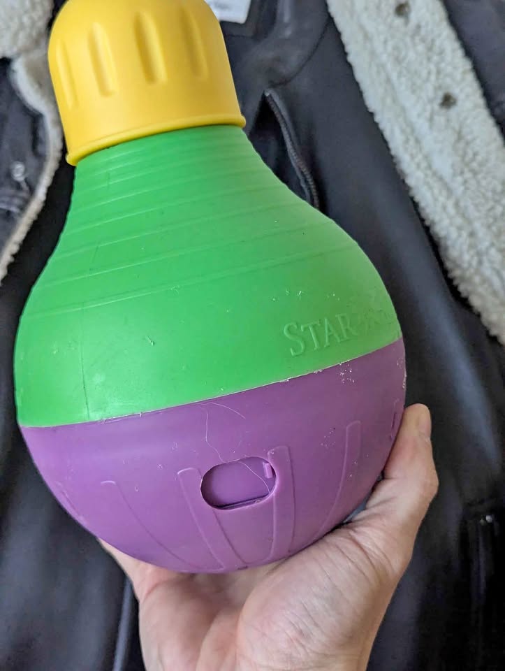 Starmark Bob-A-Lot Interactive Pet Toy