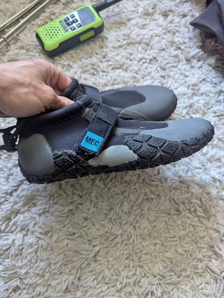 Mec Amphibious water shoes