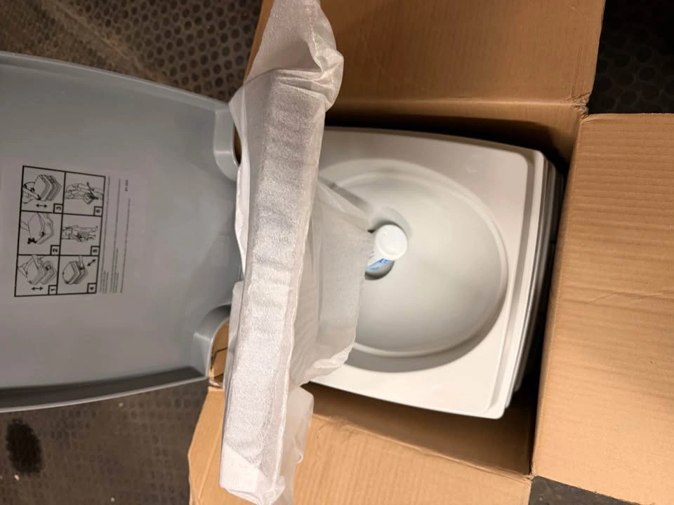 Passport 12L Portable Potty - photo 4