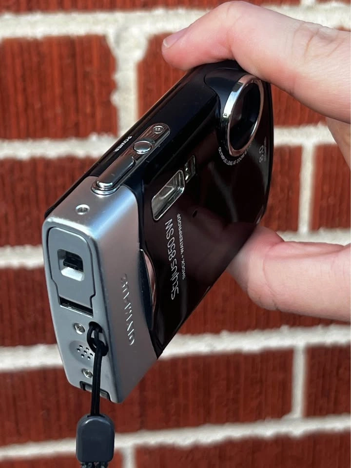 Olympus Stylus 850 SW Digital Camera in Box - photo 3