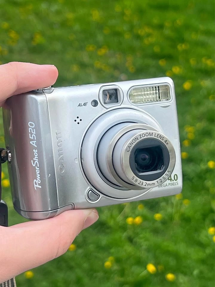 Canon PowerShot A520 digicam