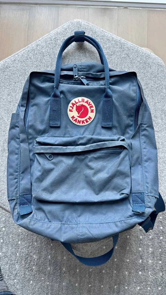 FJALLRAVEN KANKEN BACKPACK - ROYAL BLUE - USED