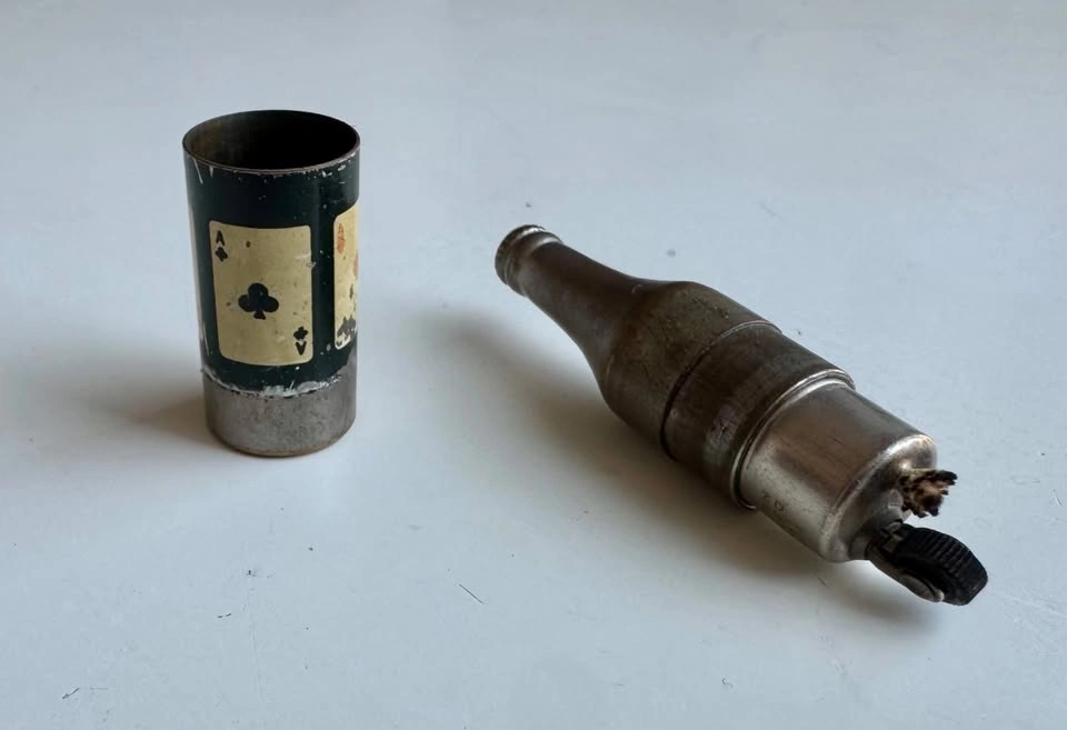 Vintage 1940s Beer Bottle Cigarette Lighter - 4 Aces - WORKS - photo 5
