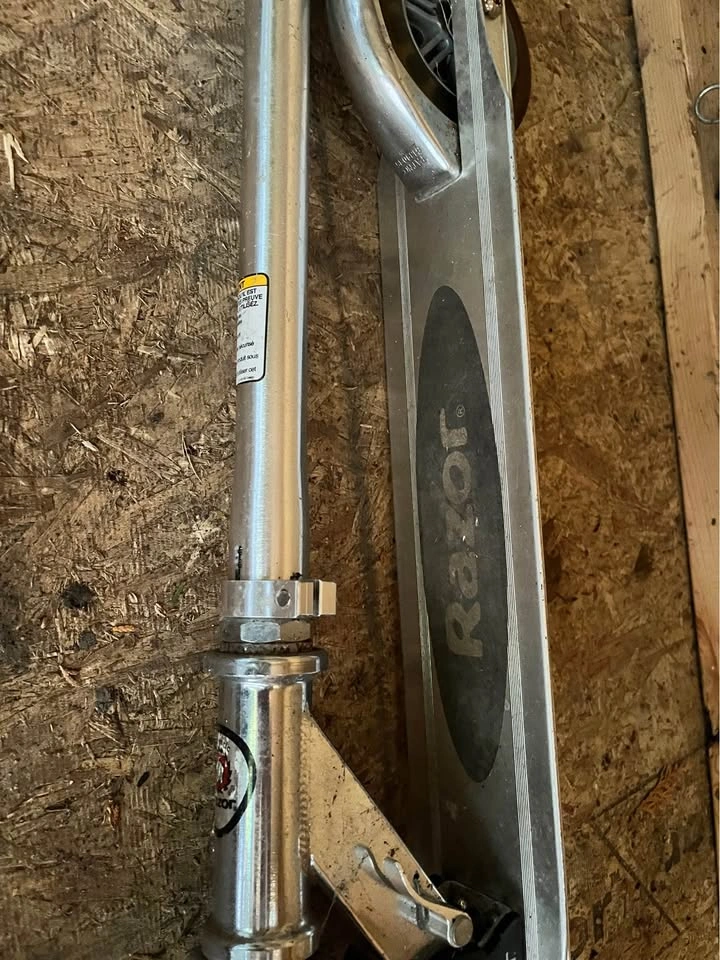 Razor Aluminum Kick Scooter - photo 2